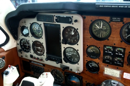 Beechcraft F33A Bonanza 1982
