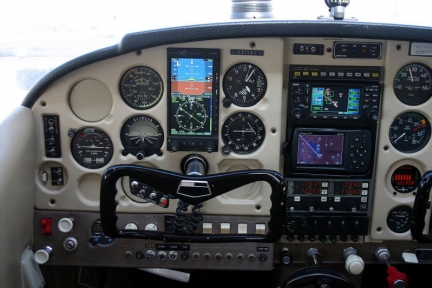 Cessna C182 E Skylane 1962